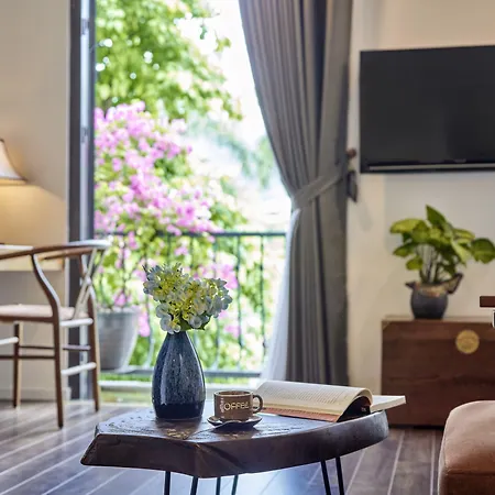 Draha Halong Hotel - Serenity, Charm And Nature - Preferred By Western Travelers
